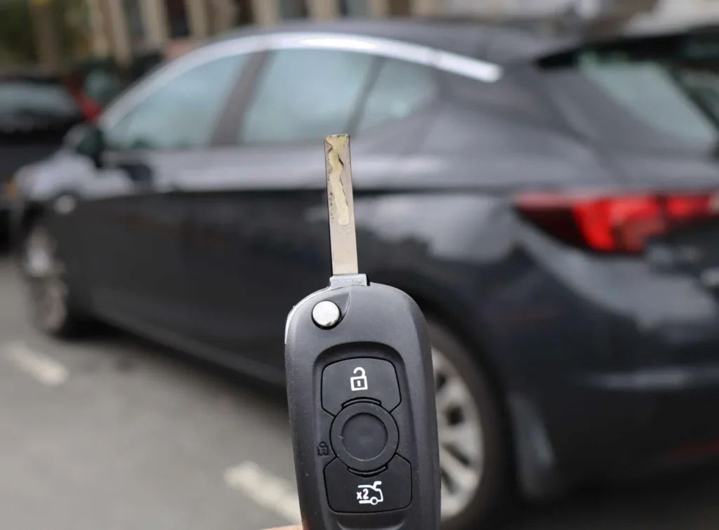Locksmith can Program a Key Fob